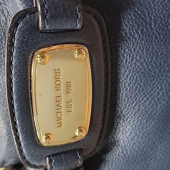 Michael Kors, Navy Blue Hamilton Satchel, EUC. - Picture 2 of 15